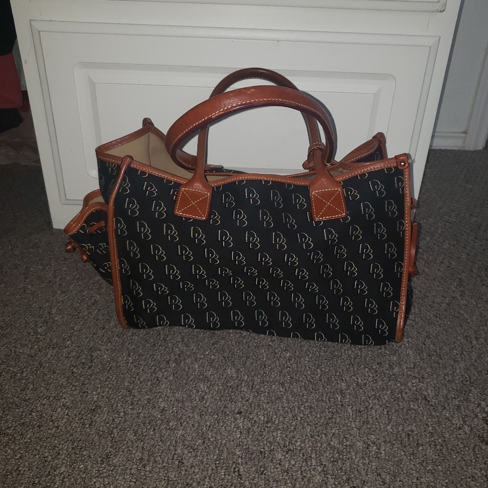 Dooney and bourke